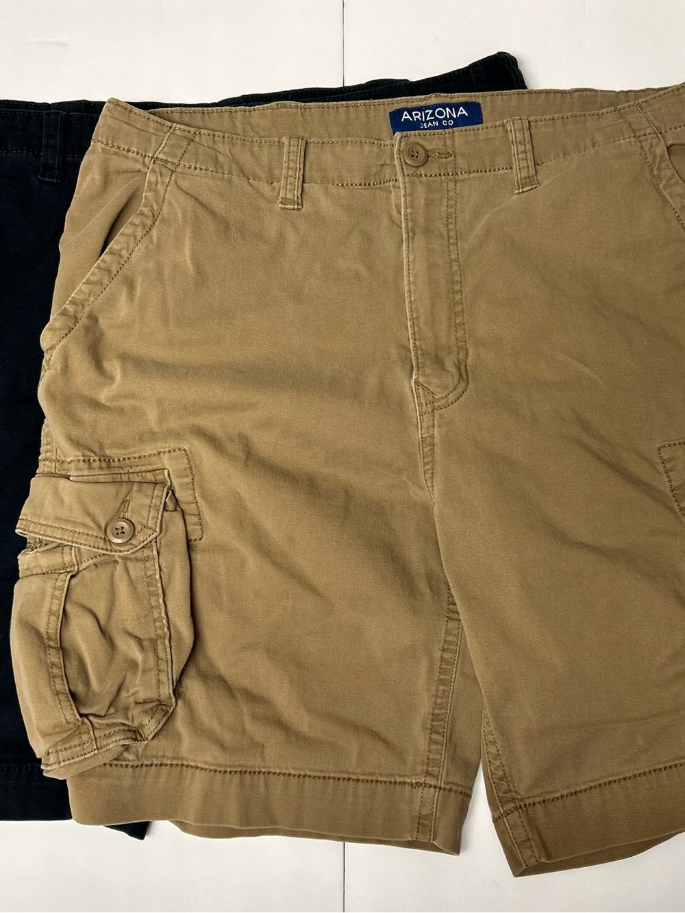 Arizona Jean Company Men’s Cargo Shorts in Brown and Navy BUNDLE